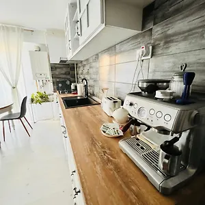 The Airport Loft Апартаменты